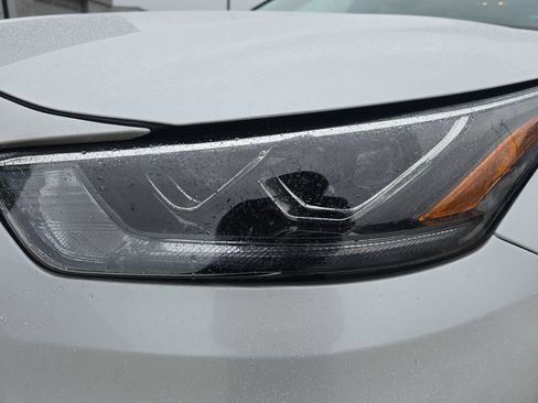 Used 2024 Toyota Highlander Limited image 33