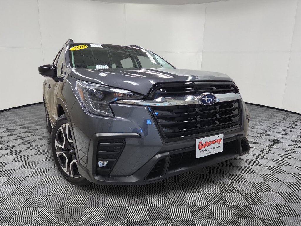 Used 2024 Subaru Ascent Limited w/ Technology Package AWD/4WD image 2