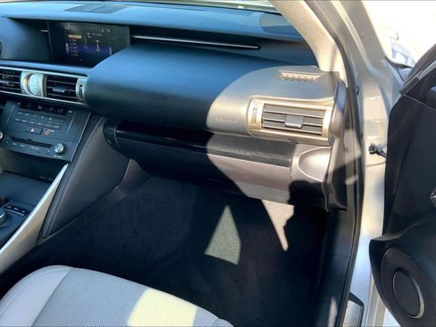 Used 2015 Lexus IS 250 image 19