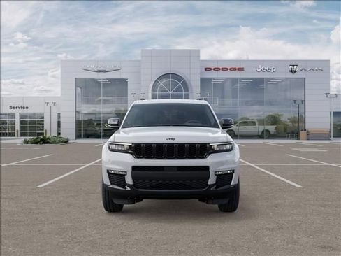 New 2025 Jeep Grand Cherokee L Limited w/ Black Appearance Package image 6