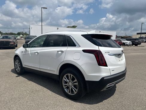 Used 2021 Cadillac XT5 Premium Luxury w/ LPO, Floor Liner Package AWD/4WD image 3