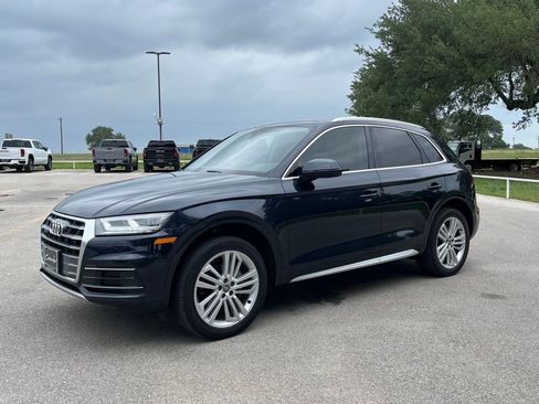 Used 2018 Audi Q5 2.0T Premium Plus w/ Premium Plus Package AWD/4WD image 1