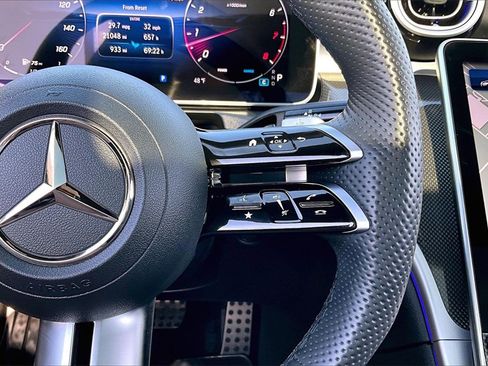 Used 2025 Mercedes-Benz CLE 300 4MATIC Coupe image 21