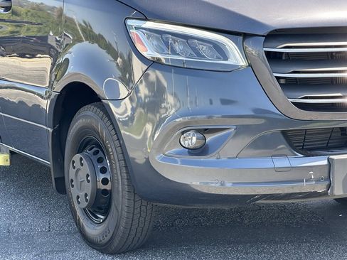 Used 2020 Mercedes-Benz Sprinter 4500 image 5