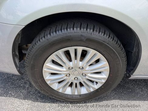 Used 2013 Chrysler Town & Country Limited w/ Luxury Group FWD image 75