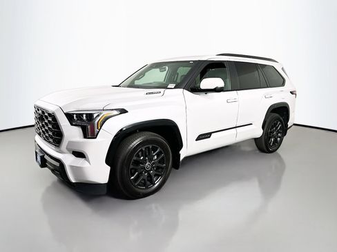 Certified 2024 Toyota Sequoia Platinum AWD/4WD image 3