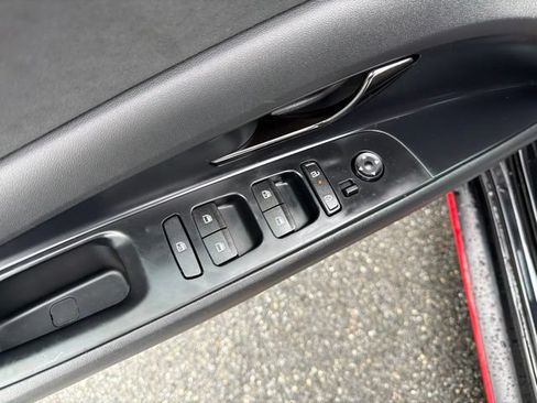 Used 2024 Hyundai Elantra N FWD image 12