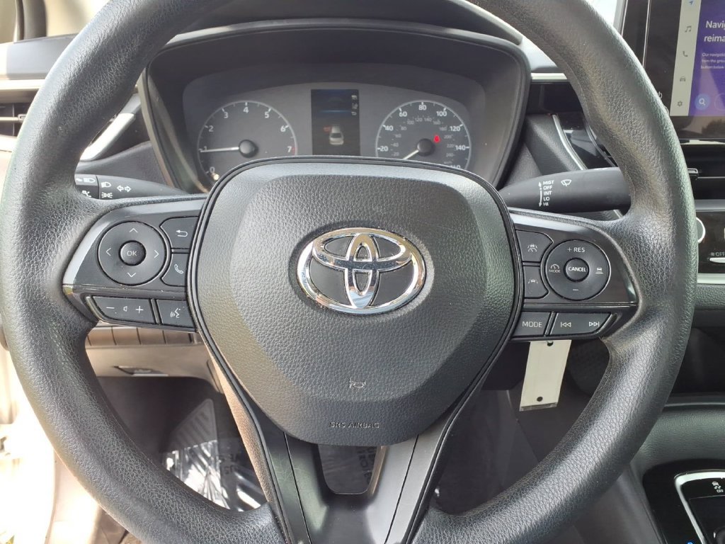 Used 2024 Toyota Corolla LE FWD image 11