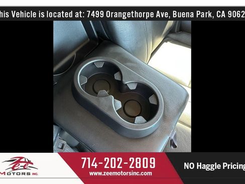 Used 2011 GMC Yukon XL Denali AWD/4WD image 47