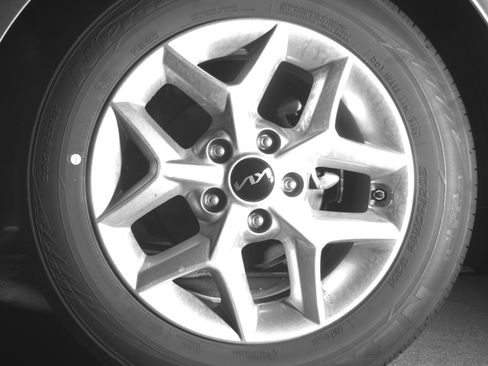 Used 2025 Kia Soul LX w/ LX Technology Package FWD image 14