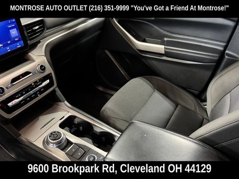 Used 2022 Ford Explorer XLT AWD/4WD image 17