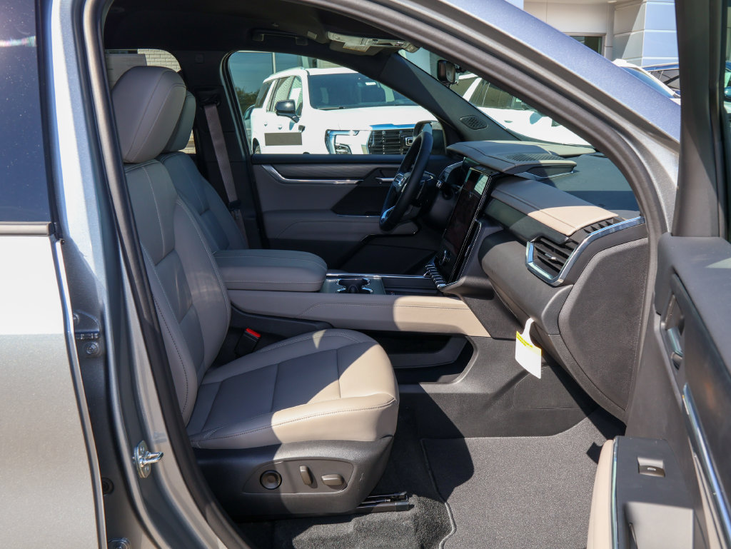 New 2027 GMC Acadia Elevation w/ Elevation Premium Package FWD image 35
