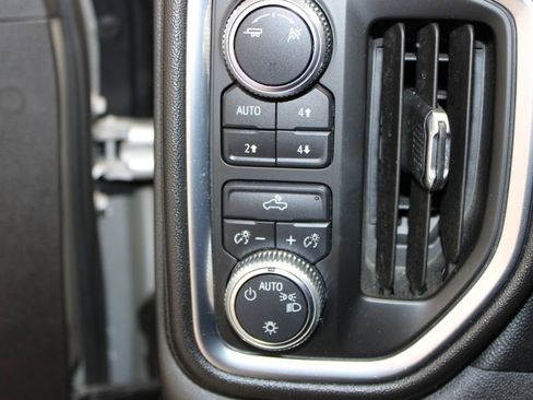 Used 2019 GMC Sierra 1500 SLE w/ SLE Value Package image 25