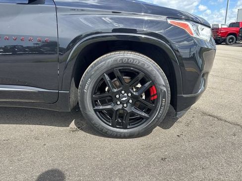 Used 2020 Chevrolet Traverse Premier w/ Redline Edition AWD/4WD image 14