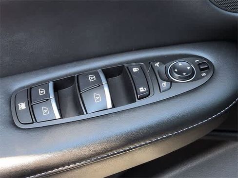 Used 2023 INFINITI QX55 Luxe w/ Cargo Package image 40