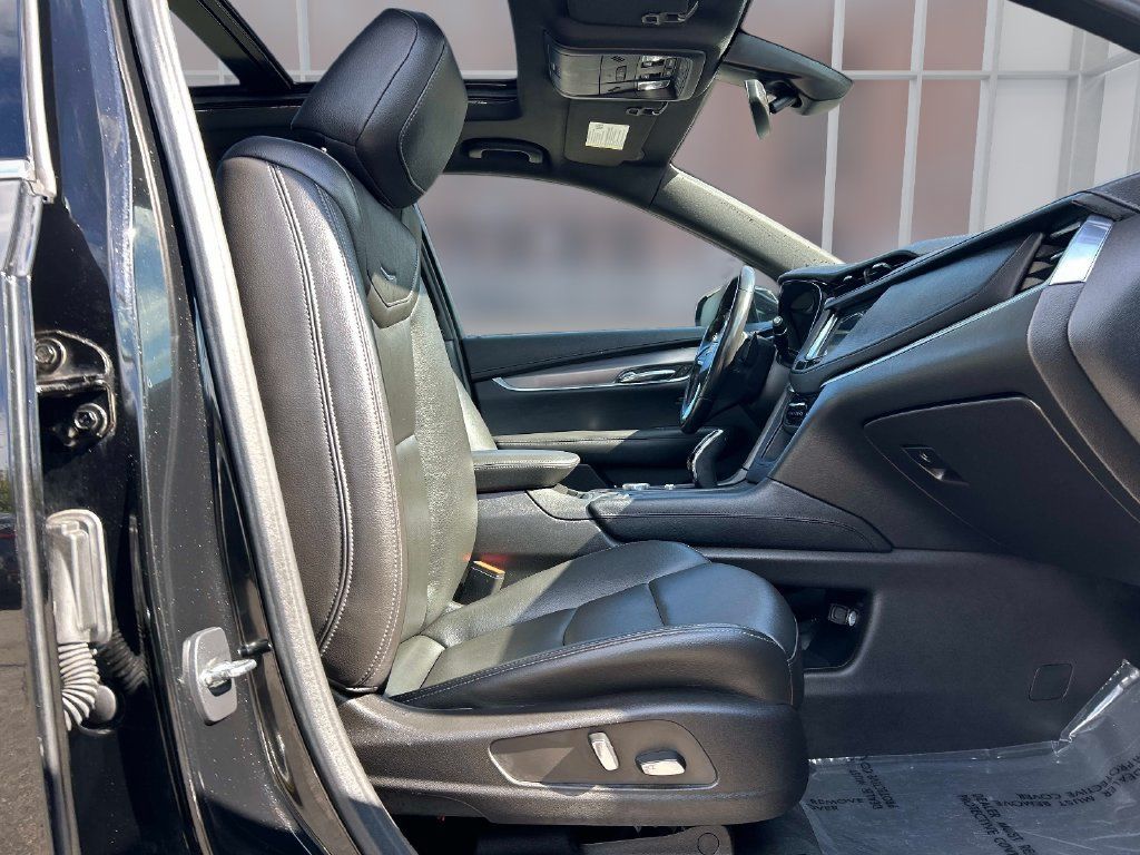 Used 2023 Cadillac XT6 Luxury AWD/4WD image 27