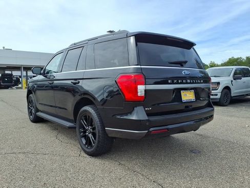 Certified 2024 Ford Expedition XLT AWD/4WD image 5
