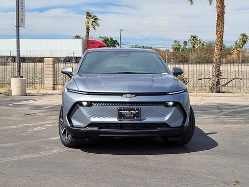 New 2026 Chevrolet Equinox EV LT image 2