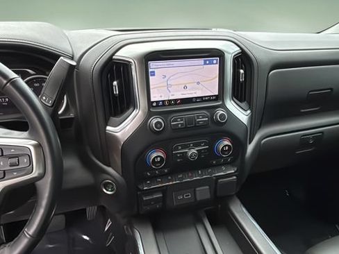 Used 2020 Chevrolet Silverado 1500 LTZ w/ LTZ Premium Package AWD/4WD image 26