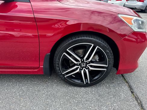 Used 2016 Honda Accord Sport image 33