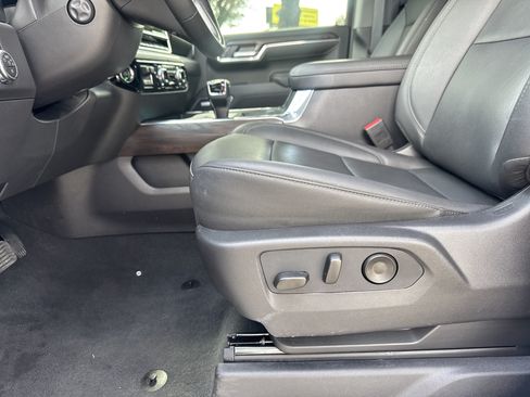 Used 2026 GMC Sierra 1500 SLT RWD image 7
