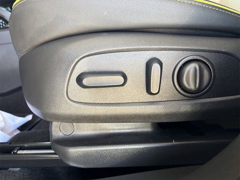 Certified 2024 Chevrolet TrailBlazer ACTIV image 23