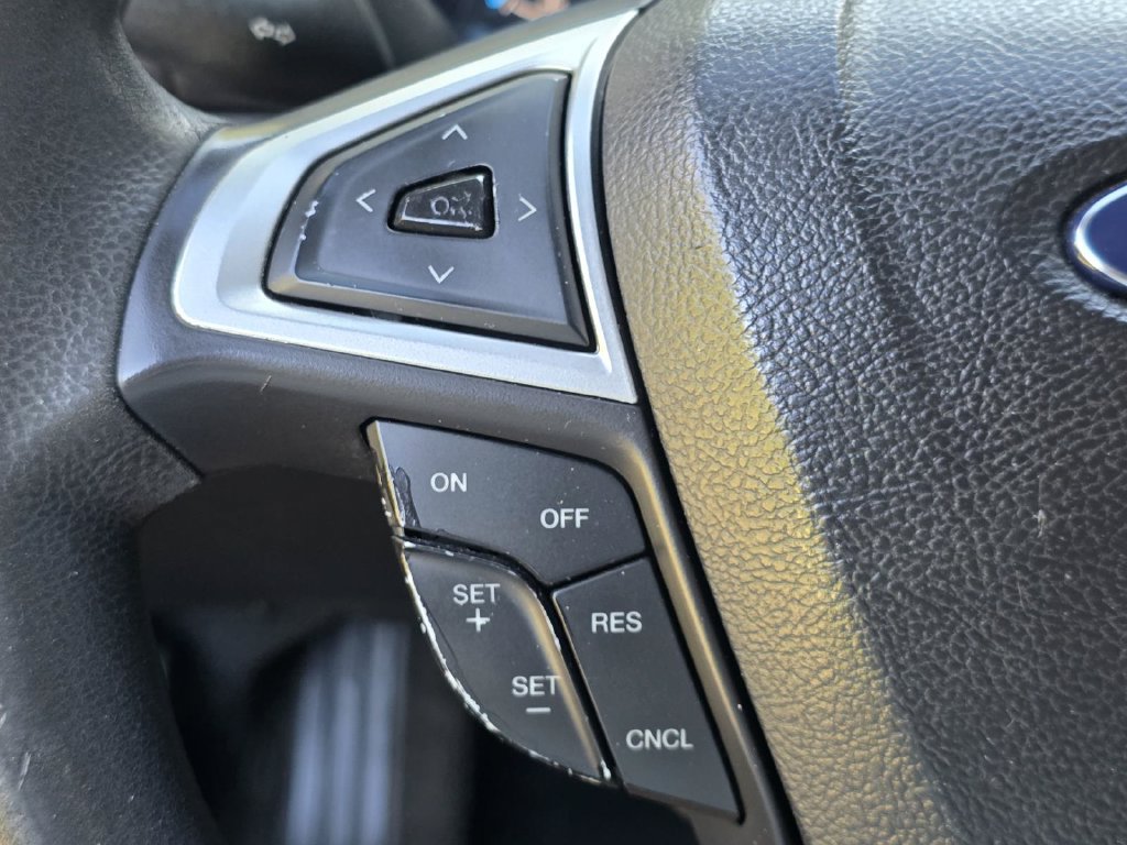 Used 2013 Ford Fusion SE FWD image 17