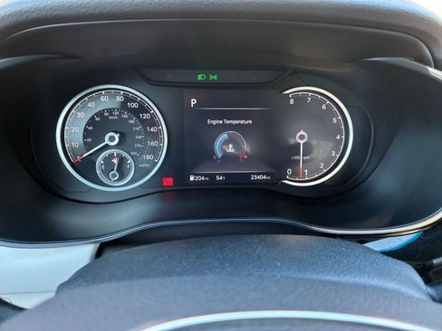 Used 2025 Genesis G70 2.5T AWD/4WD image 40