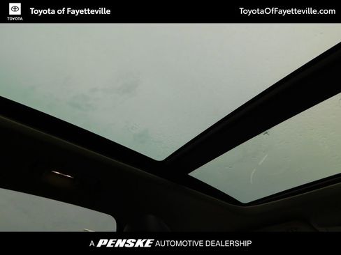 Used 2017 Lincoln MKC Reserve AWD/4WD image 6