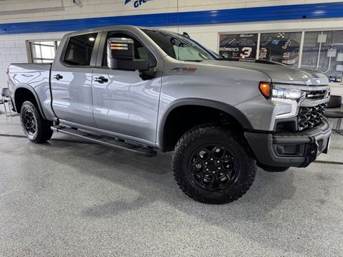 Used 2024 Chevrolet Silverado 1500 ZR2 w/ ZR2 Bison Edition image 2