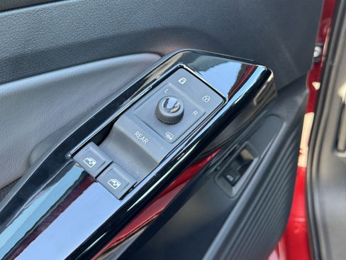 Certified 2025 Volkswagen ID.4 Pro S image 14