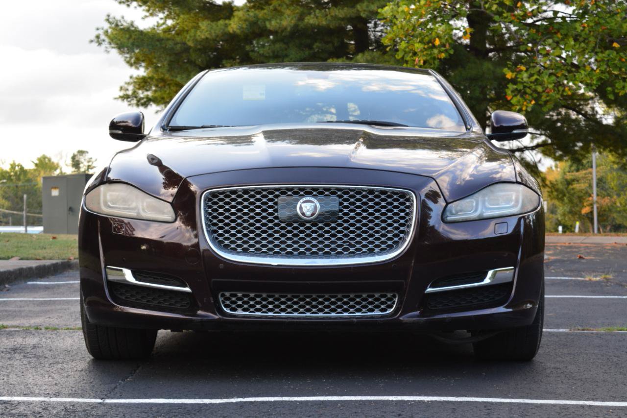 Used 2016 Jaguar XJ L Portfolio RWD image 2