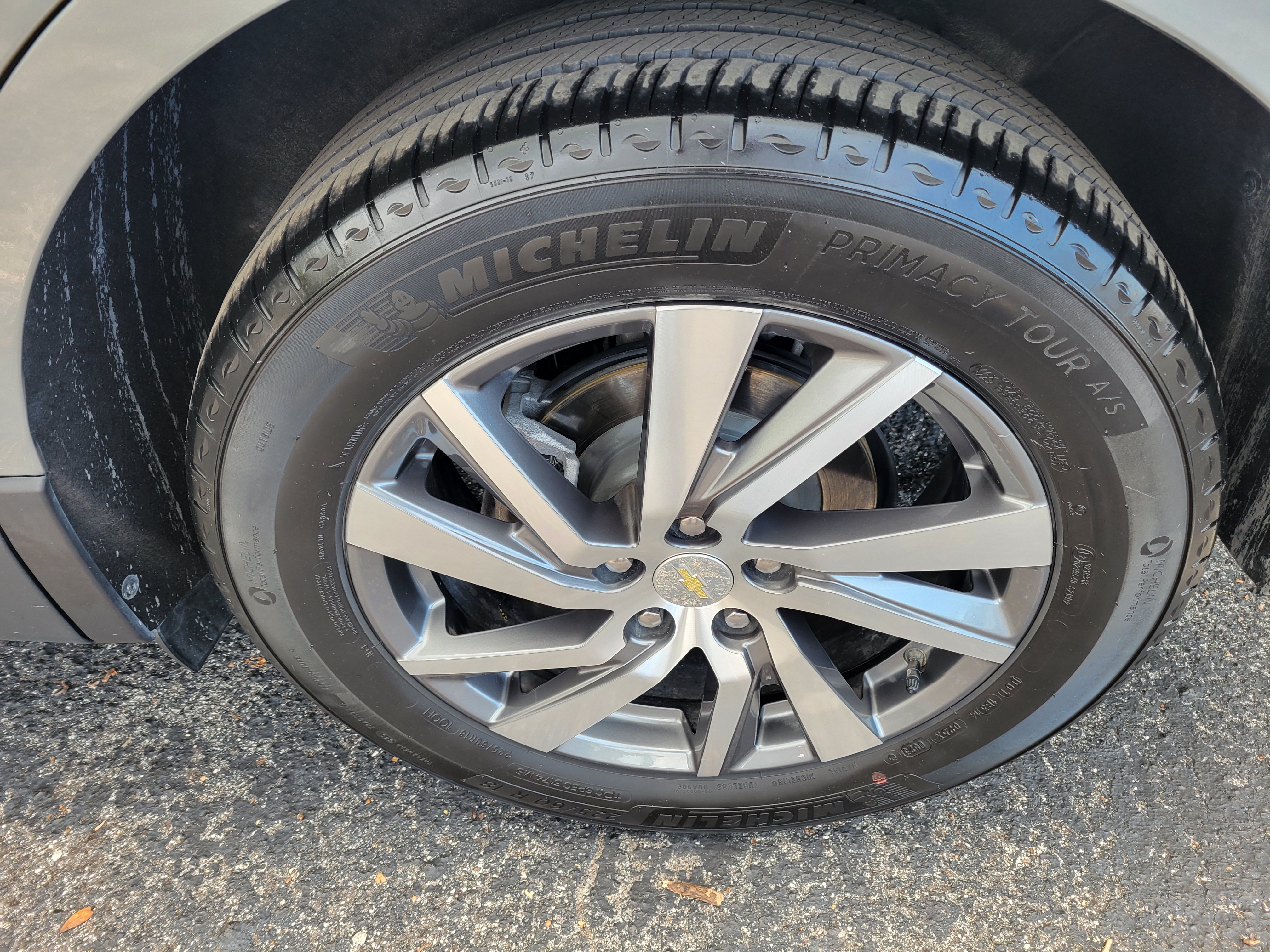 Used 2023 Chevrolet Equinox LT FWD image 36