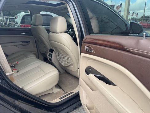 Used 2014 Cadillac SRX Luxury w/ Driver Awareness Package image 11