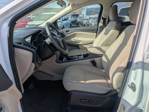 Used 2019 Ford Escape SE AWD/4WD image 15
