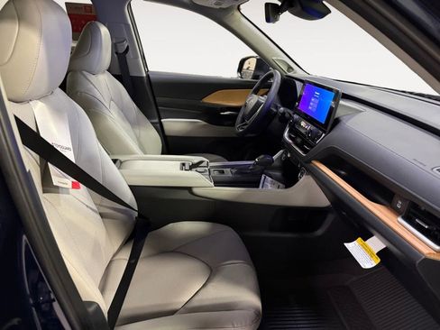 New 2026 Toyota Grand Highlander Limited image 15