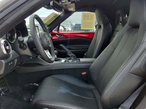 Used 2022 MAZDA MX-5 Miata Grand Touring w/ Weather Package RWD image 10