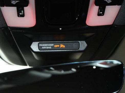 Used 2023 Porsche Cayenne S Platinum w/ Premium Package Plus image 41