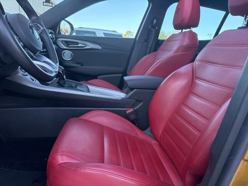 Used 2023 Dodge Hornet GT Plus w/ Tech Pack Plus w/o Parking image 12