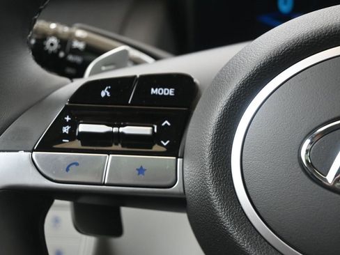 Used 2024 Hyundai Tucson Limited image 29