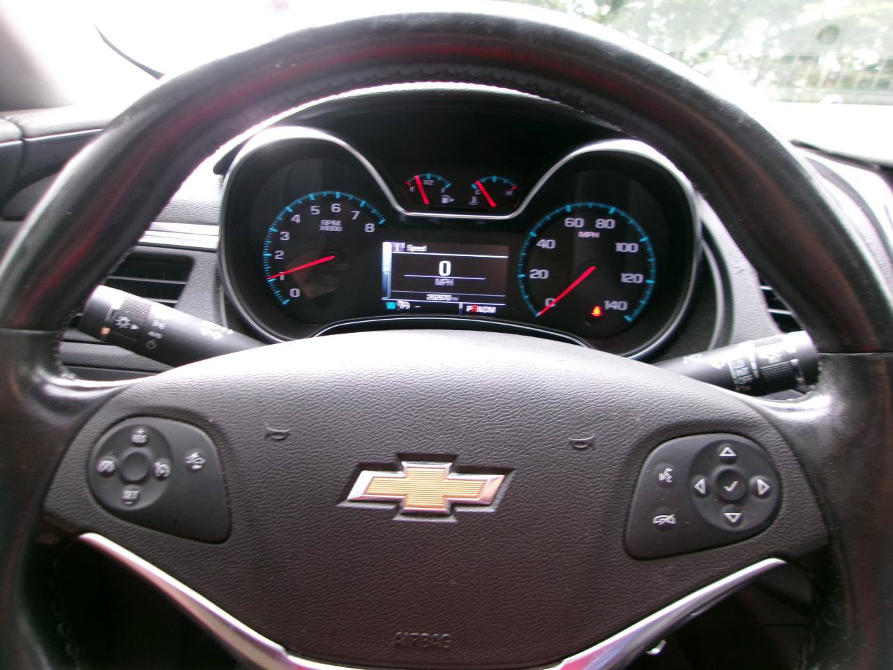 Used 2015 Chevrolet Impala LT w/ Convenience Package FWD image 13