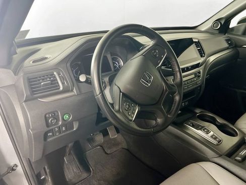 Used 2023 Honda Passport EX-L image 9