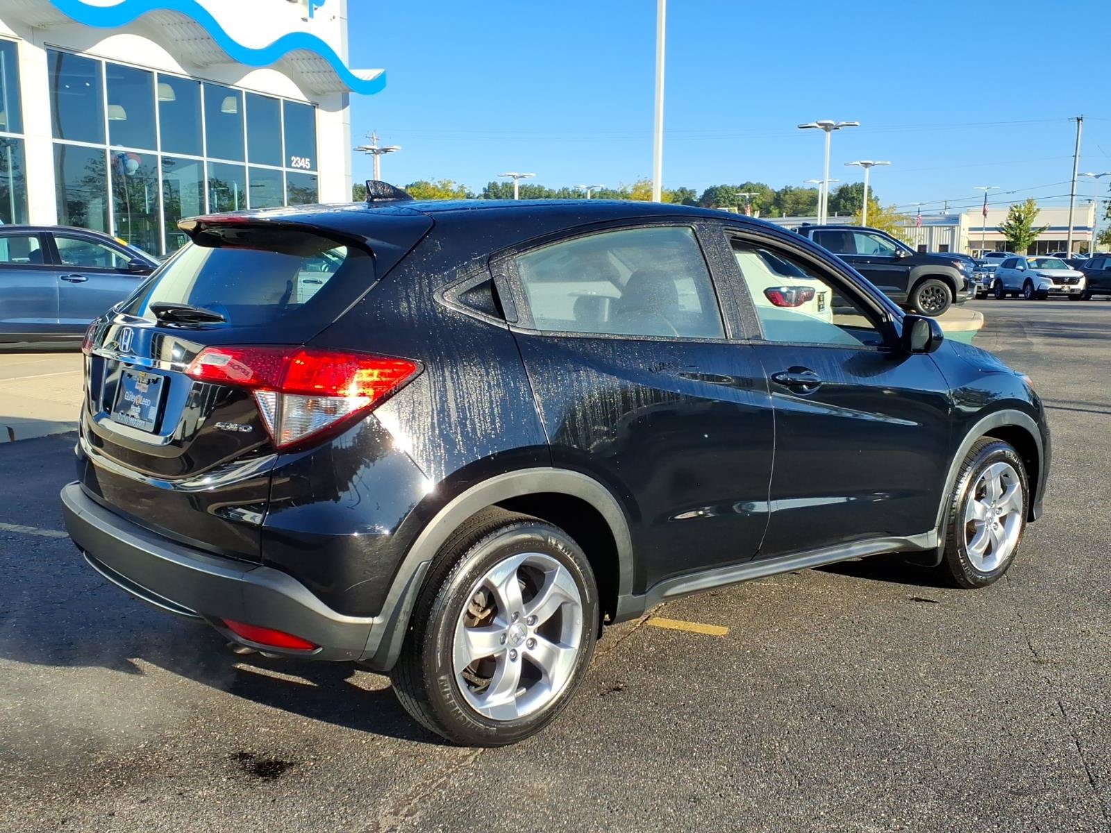 Used 2022 Honda HR-V LX image 11