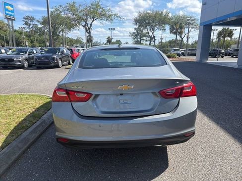 Used 2025 Chevrolet Malibu LT image 4