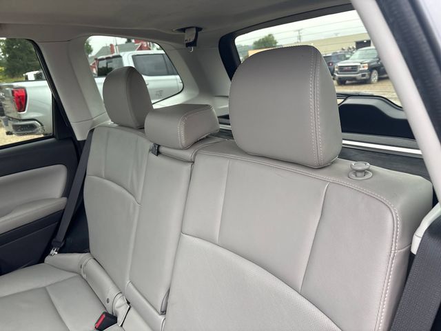 Used 2014 Subaru Forester 2.5i Limited w/ Popular Package #2 AWD/4WD image 22
