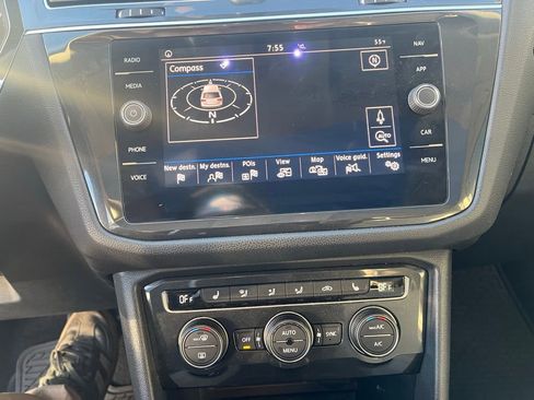 Used 2019 Volkswagen Tiguan SEL image 10