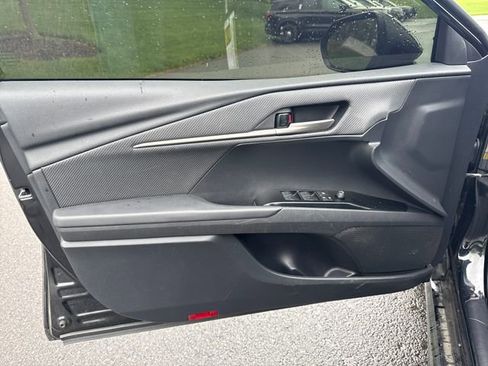 Used 2025 Toyota Camry SE w/ Convenience Package FWD image 23