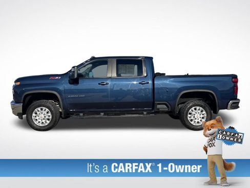 Used 2022 Chevrolet Silverado 2500 LT w/ Convenience Package image 2