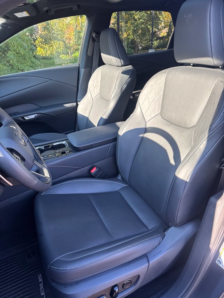Used 2026 Lexus RX 350 Premium w/ All Season Protection Package AWD/4WD image 9