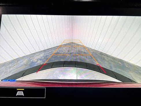 Used 2023 Chevrolet Bolt EUV LT w/ Convenience Package image 21